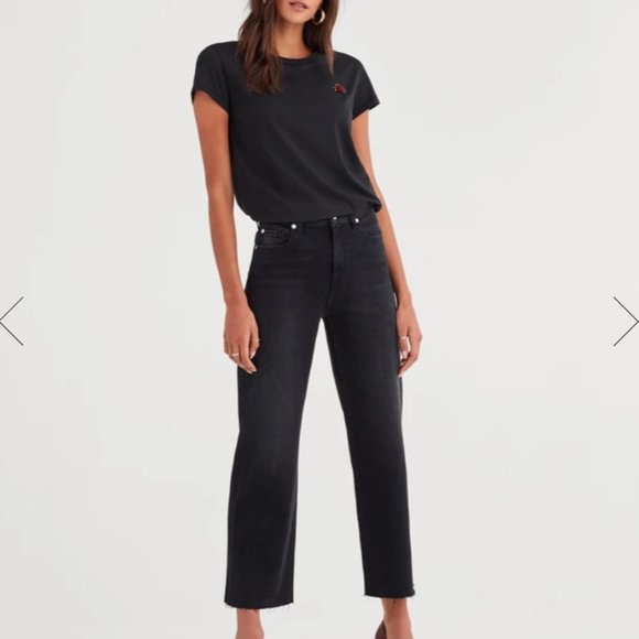 7 For All Mankind Denim - 7 FOR ALL MANKIND CROPPED ALEXA WITH CUT OFF HEM IN BLACK RUNWAY